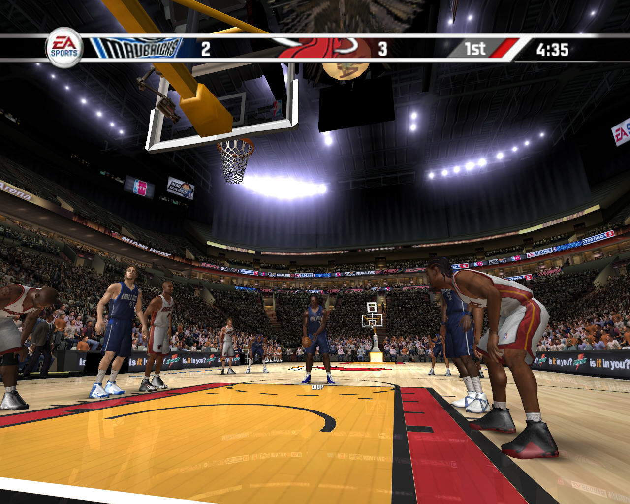 7 game live. NBA Live 07. NBA Live 2003. NBA игра EA Sports. NBA Live 2003 режим кар.